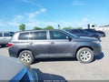 Photo 13 of 16 — 2013 Toyota Highlander