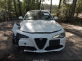 2017 Alfa Romeo Giulia — photo 6 of 16 | VIN ZARFAEEN0H7543379