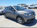 Photo 1 of 11 — 2018 Nissan Kicks