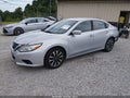 Photo 2 of 17 — 2016 Nissan Altima