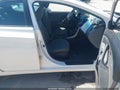 2014 Hyundai Elantra — photo 5 of 21 | VIN 5NPDH4AE4EH526122
