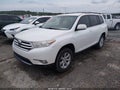 Photo 2 of 17 — 2013 Toyota Highlander
