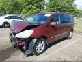 Photo 2 of 16 — 2004 Toyota Sienna