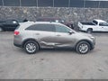 2016 Kia Sorento — photo 6 of 16 | VIN 5XYPG4A52GG034277