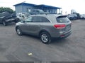 2016 Kia Sorento — photo 3 of 16 | VIN 5XYPG4A52GG034277