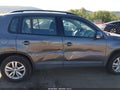 Photo 6 of 11 — 2016 Volkswagen Tiguan