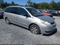 Photo 1 of 16 — 2004 Toyota Sienna