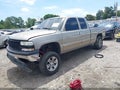 2002 Chevrolet Silverado 1500 — photo 2 of 16 | VIN 2GCEC19V521423455