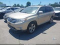 Photo 2 of 16 — 2011 Toyota Highlander