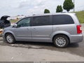 2016 Chrysler Town & Country — photo 17 of 19 | VIN 2C4RC1JGXGR233464