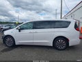 Photo 15 of 17 — 2023 Chrysler Pacifica