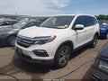Photo 2 of 17 — 2017 Honda Pilot