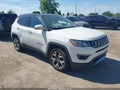 2019 Jeep Compass — photo 1 of 16 | VIN 3C4NJDCB1KT826398