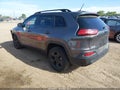 2018 Jeep Cherokee — photo 3 of 16 | VIN 1C4PJLCBXJD620925