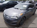 Photo 2 of 11 — 2012 Hyundai Veloster