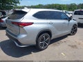 Photo 4 of 16 — 2021 Toyota Highlander