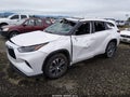 2022 Toyota Highlander — photo 2 of 10 | VIN 5TDHZRBH9NS564234