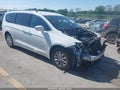 Photo 1 of 16 — 2019 Chrysler Pacifica