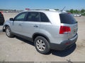 Photo 3 of 15 — 2011 Kia Sorento