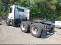 2024 Volvo VNL — photo 3 of 16 | VIN 4V4NC9EH5RN640614