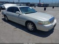 2004 Lincoln Town Car — photo 1 of 11 | VIN 1LNHM83W14Y635138