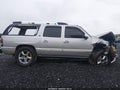 Photo 13 of 16 — 2004 Chevrolet Suburban 1500
