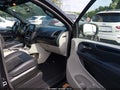 Photo 5 of 16 — 2017 Dodge Grand Caravan
