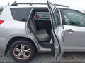 Photo 8 of 18 — 2010 Toyota RAV4