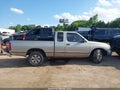 Photo 14 of 17 — 2000 Nissan Frontier