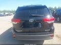 Photo 17 of 21 — 2018 Toyota Highlander