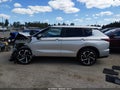 Photo 13 of 15 — 2022 Mitsubishi Outlander