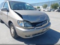 Photo 13 of 18 — 2002 Toyota Sienna