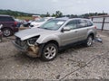 2014 Subaru Outback — photo 2 of 17 | VIN 4S4BRCLC7E3218945