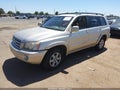 Photo 2 of 11 — 2002 Toyota Highlander