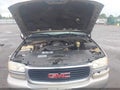2002 GMC Yukon — photo 10 of 17 | VIN 1GKEC13Z62R318625