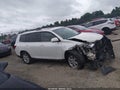 2011 Toyota Highlander — photo 13 of 16 | VIN 5TDBK3EH2BS083613