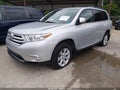 Photo 2 of 16 — 2012 Toyota Highlander