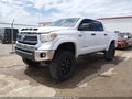 2014 Toyota Tundra — photo 2 of 17 | VIN 5TFDW5F18EX364906