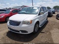 2014 Chrysler Town & Country — photo 2 of 16 | VIN 2C4RC1GGXER237082