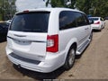 2014 Chrysler Town & Country — photo 4 of 16 | VIN 2C4RC1GGXER237082
