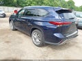 Photo 3 of 16 — 2022 Toyota Highlander Hybrid