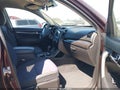 2011 Kia Sorento — photo 5 of 19 | VIN 5XYKT3A10BG148770