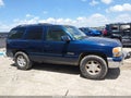 2002 GMC Yukon — photo 13 of 16 | VIN 1GKEC13Z92R300684