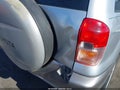 Photo 6 of 11 — 2003 Toyota RAV4