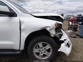 2016 Toyota Sequoia — photo 17 of 20 | VIN 5TDBY5G17GS139658
