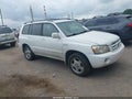 Photo 1 of 11 — 2005 Toyota Highlander