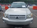 Photo 6 of 12 — 2004 Toyota Highlander