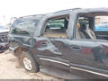 2005 Chevrolet Suburban 1500 — photo 6 of 18 | VIN 3GNEC16Z15G185940