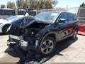 Photo 2 of 16 — 2017 Toyota Highlander