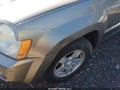 Photo 6 of 11 — 2006 Jeep Grand Cherokee